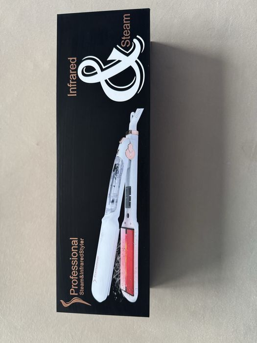 Преса за коса “Professional Steam & Infrared Styler” – почти нова
