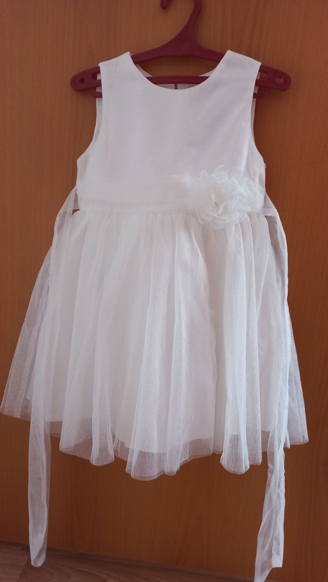 Платье детское белое