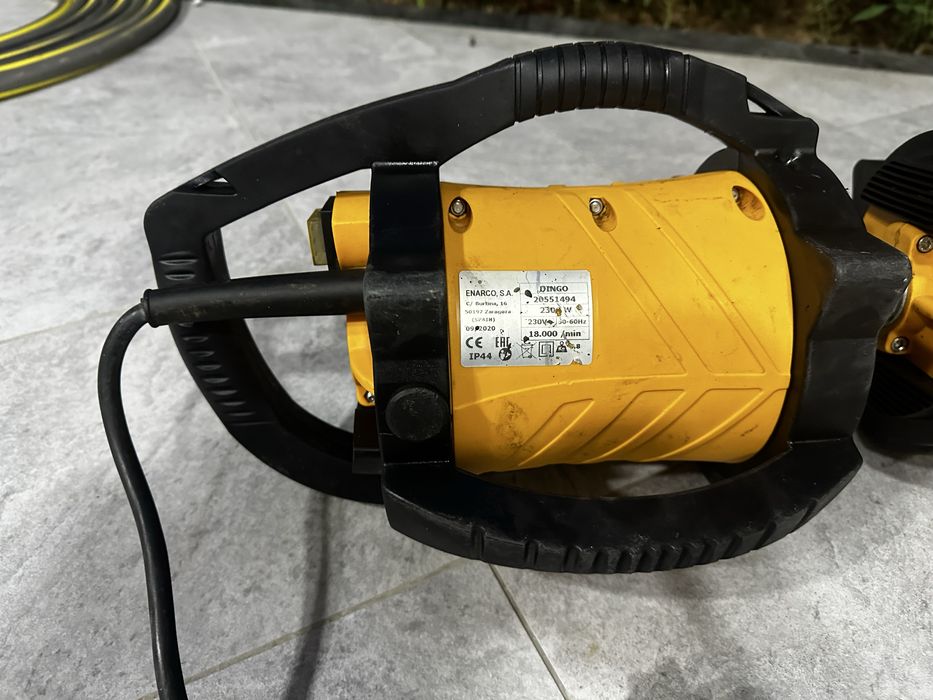 Вибратор бетонный и гибкий вал 4 метра