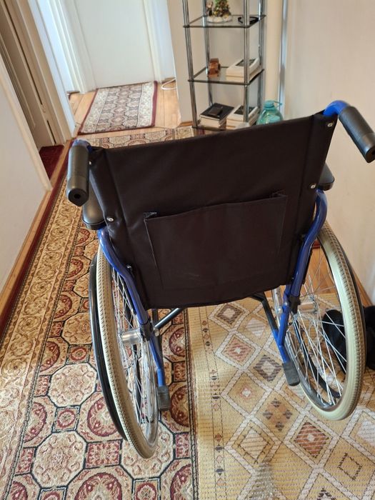 Vand cărucior cu rotile