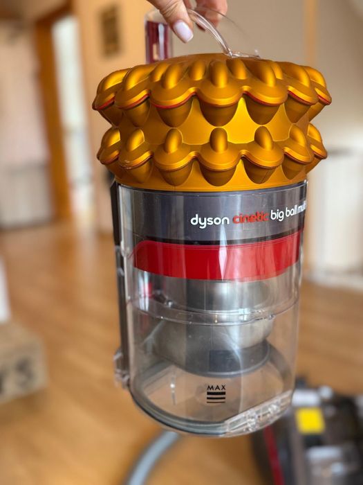 Aspirator Dyson Cinetic big ball ca nou, folosit o singura data