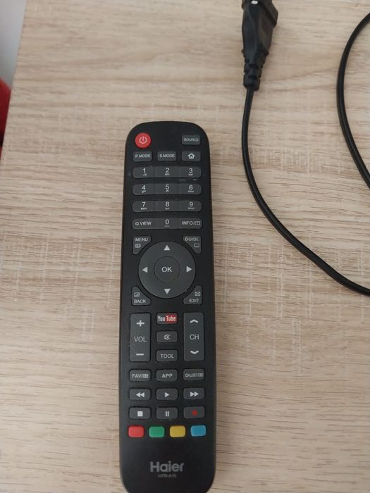 Телевизор с кронштейном