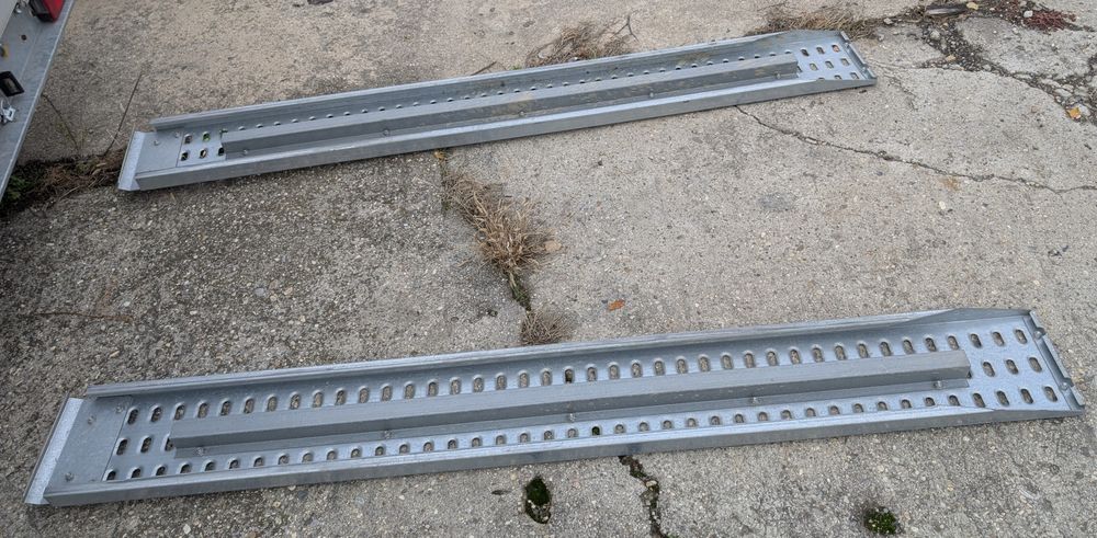 Rampe incarcare platforme remorci auto 2.6m x 0.32m