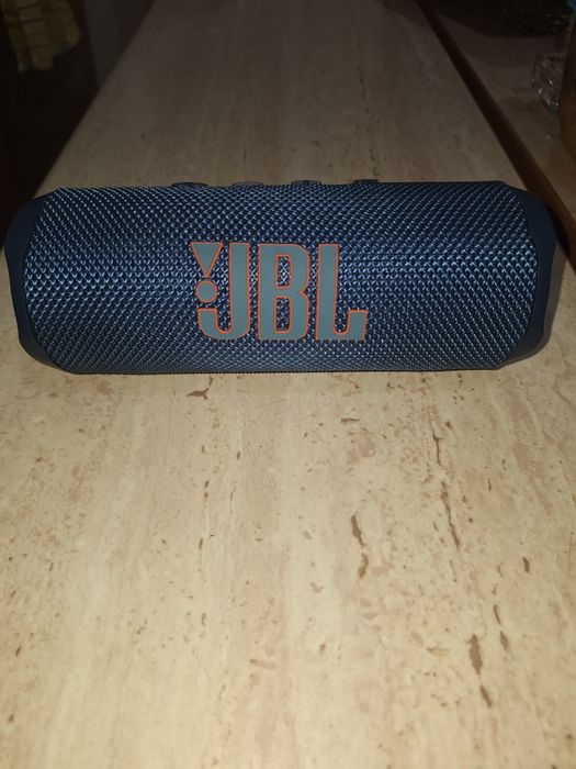 Vand boxa jbl flip 6