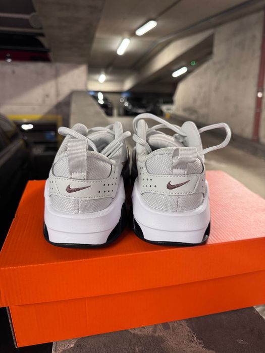 Маратонки Nike air zoom