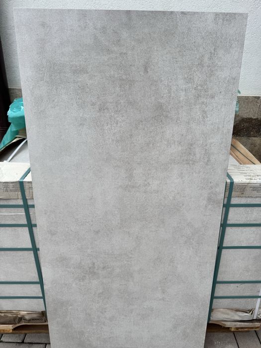 Vand gresie portelanată calitate italia