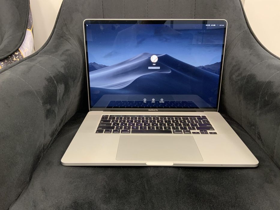 MacBook Pro 2019 16 Inch Core i9 16GB RAM 1TB SSD Used Radeon 4Gb