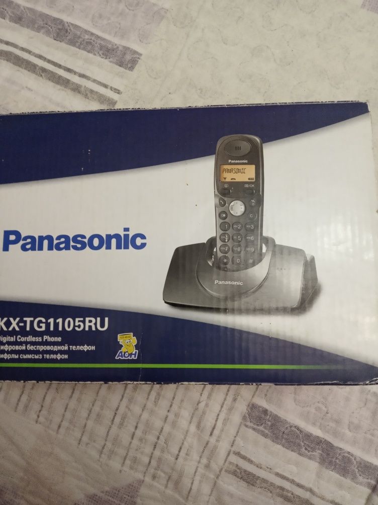 Цифровой беспроводной телефон "Panasonic" KX-TG1105RU, в отл.состоянии