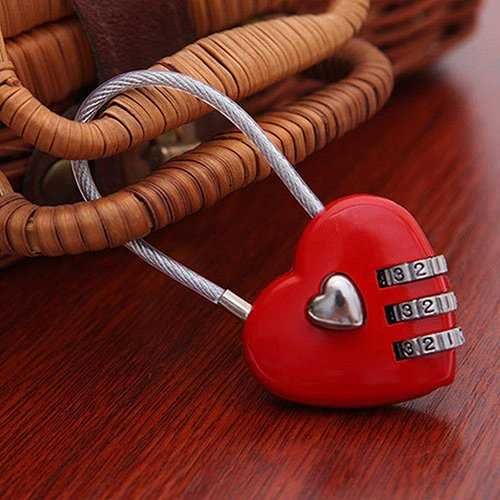Lacat de calatorie in forma de inima 3 cifre resetabile rosu 4x8 cm