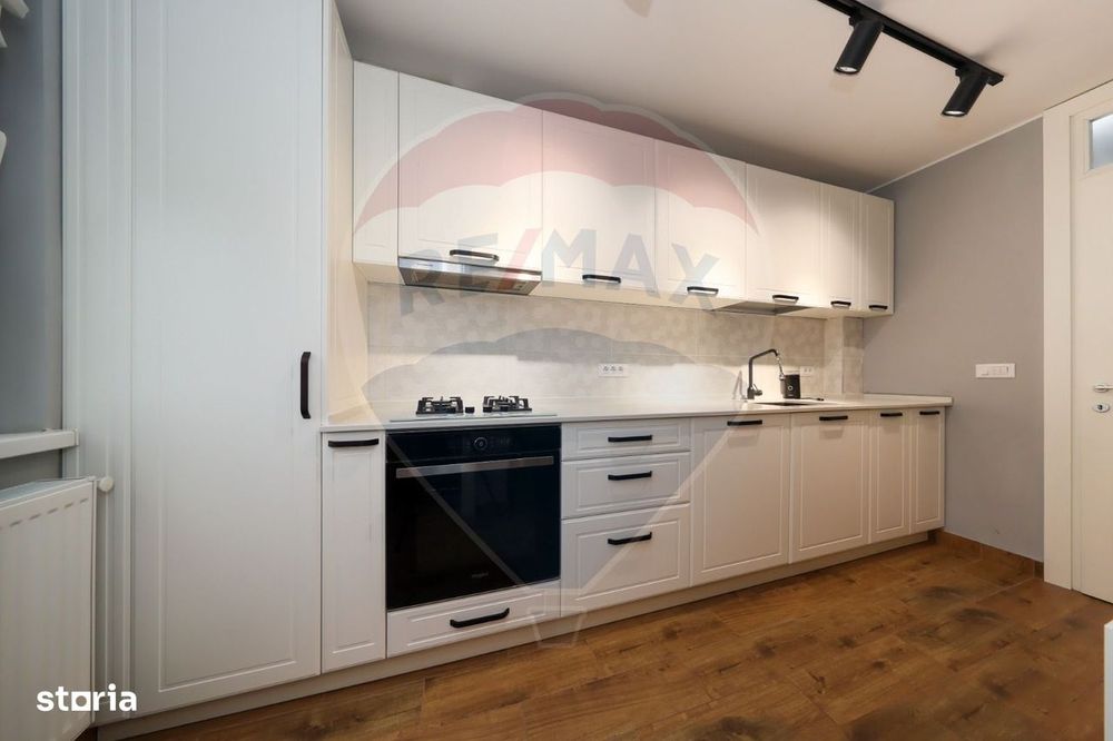 Apartament 3 camere de închiriat – Tractorul, Str. Gloriei nr. 12