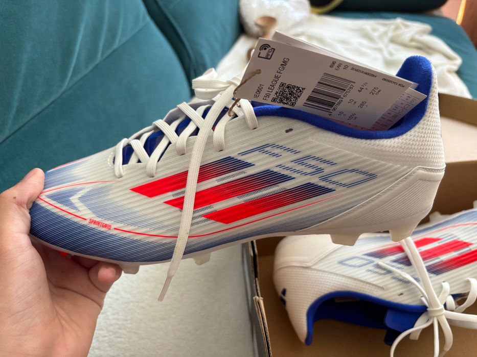 Vând Adidas original ghete fotbal cu eticheta