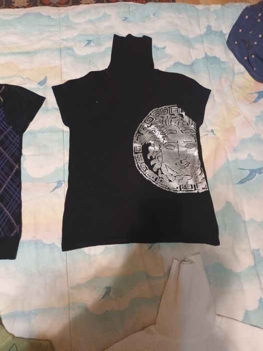 Продам женские кофточки