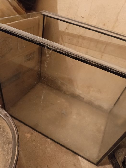 Продам аквариум,для рыбок