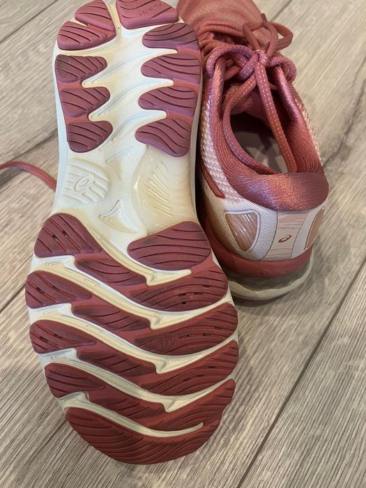 Adidași de alergat Asics mărimea 39