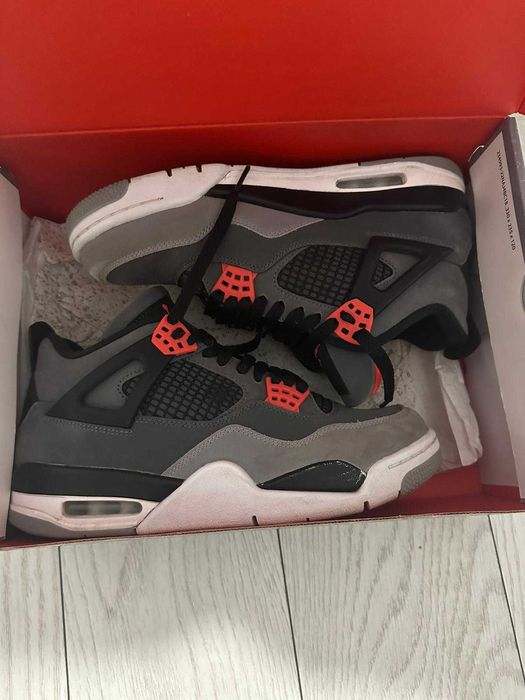 Jordan 4 retro infrared mărimea 41
