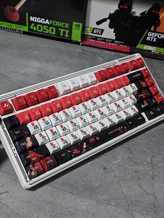 Продаётся 75% механическая клавиатура