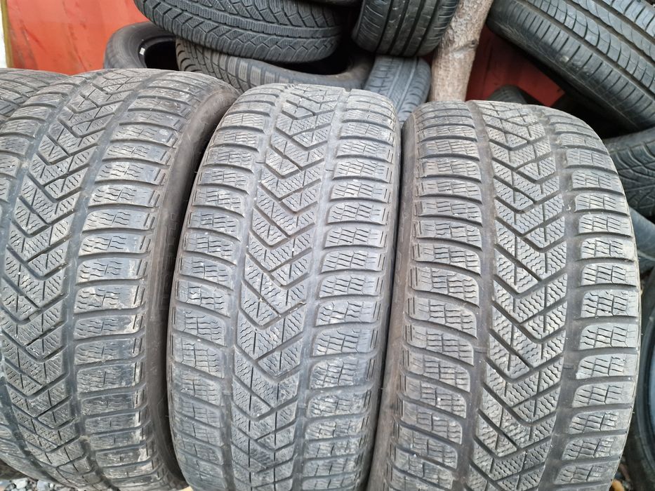 Anvelope 255/45R19 marca Pirelli, DOT 2023,6 mm