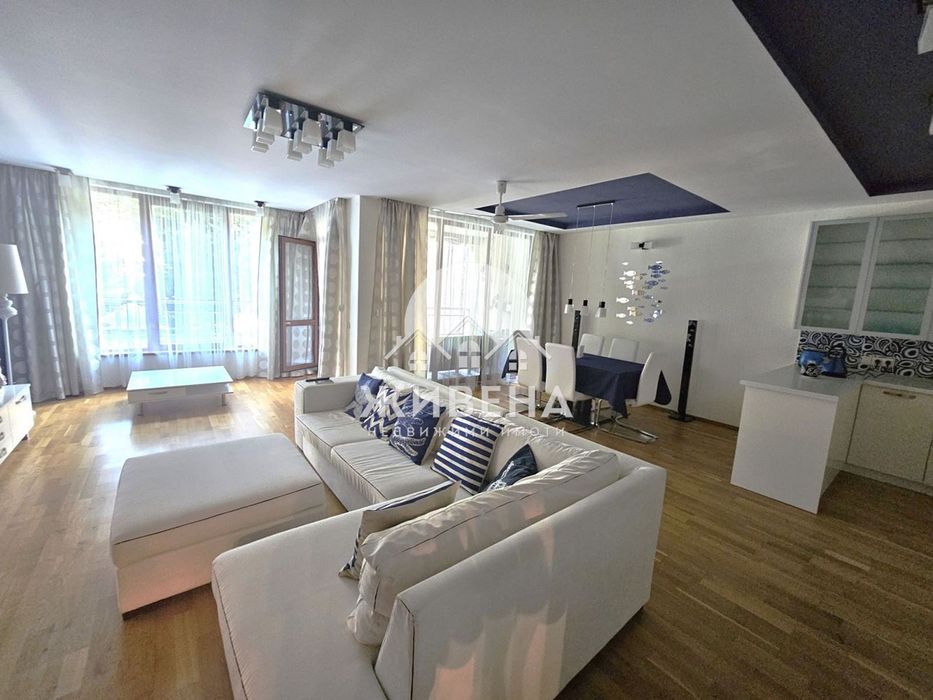 Продава се Тристаен апартамент в к.к. Св.Св. Константин и Елена - 135 кв.м за 2223 €/кв.м - Снимка #2