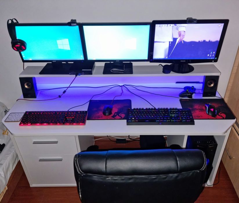 Birou Kring Gaming, 160x91x72 cm, cu sertar, dulapior, spatiu PC, led