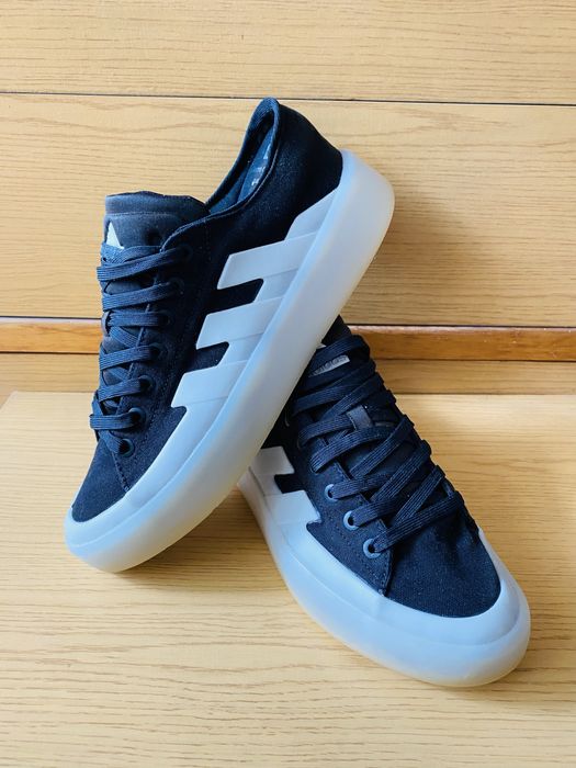 Adidas  ZNSORED   ,номер  44