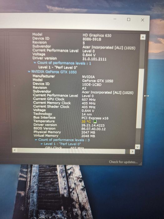 Acer 7 | i7-7700HQ | GTX 1050 |