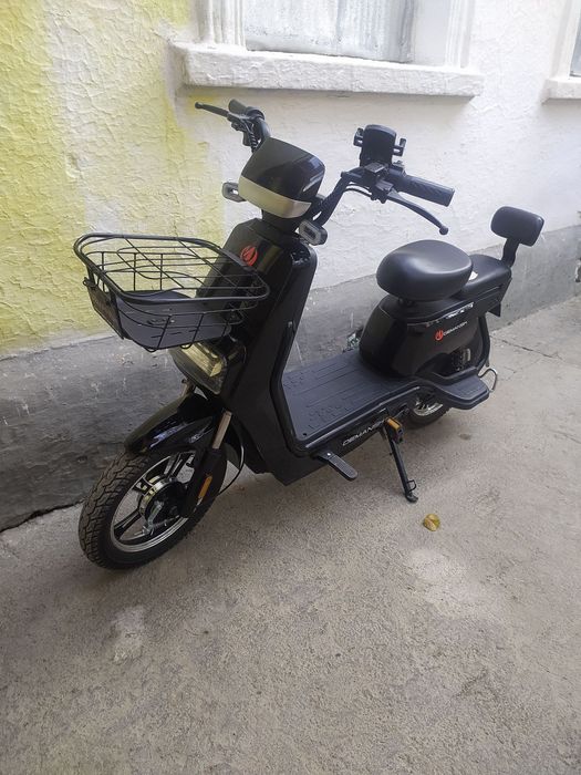 Скутер сотилади срочна янги