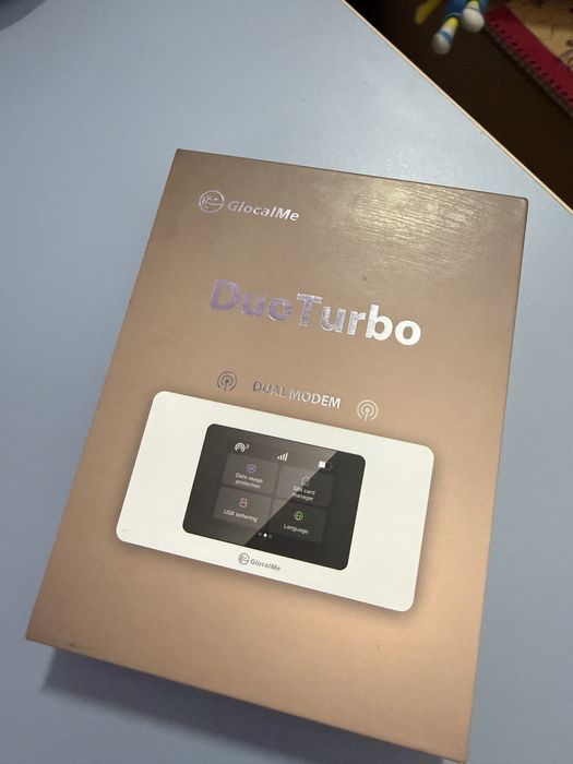 Router Wi-Fi portabil GlocalMe Duoturbo 4G/LTE