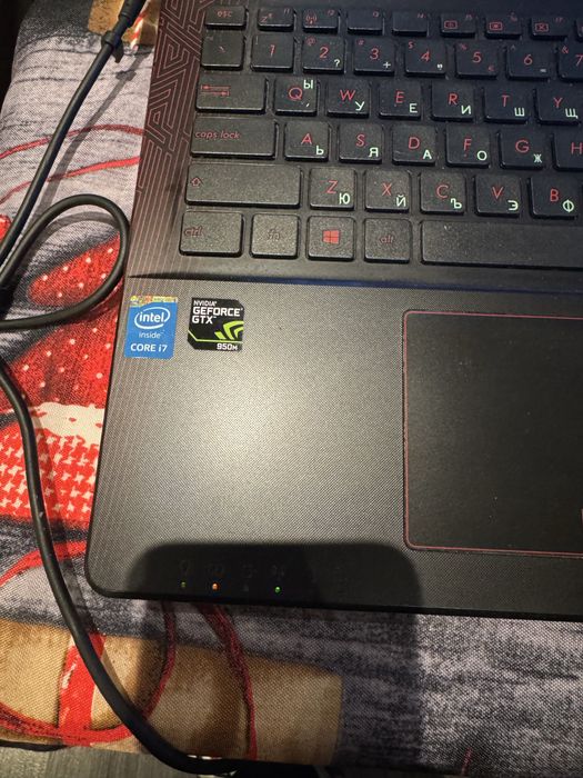 ASUS K550J SonicMaster Спешно