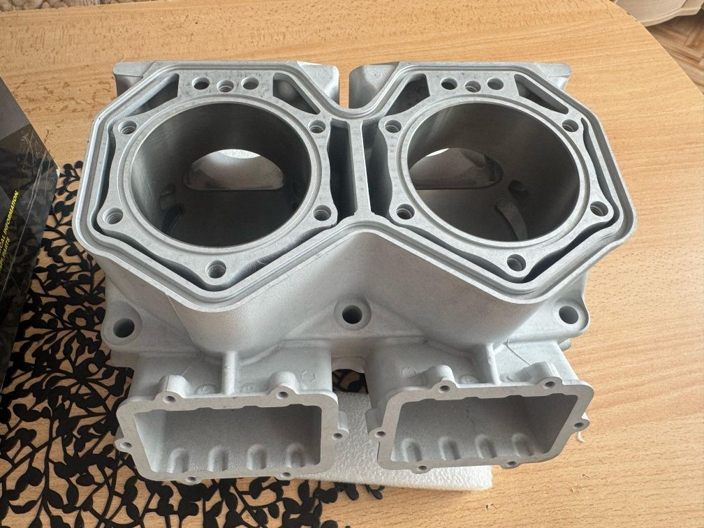 Продам цилиндр BRP 800