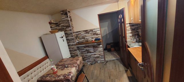 Vând apartament cu 2 camere în Comănești