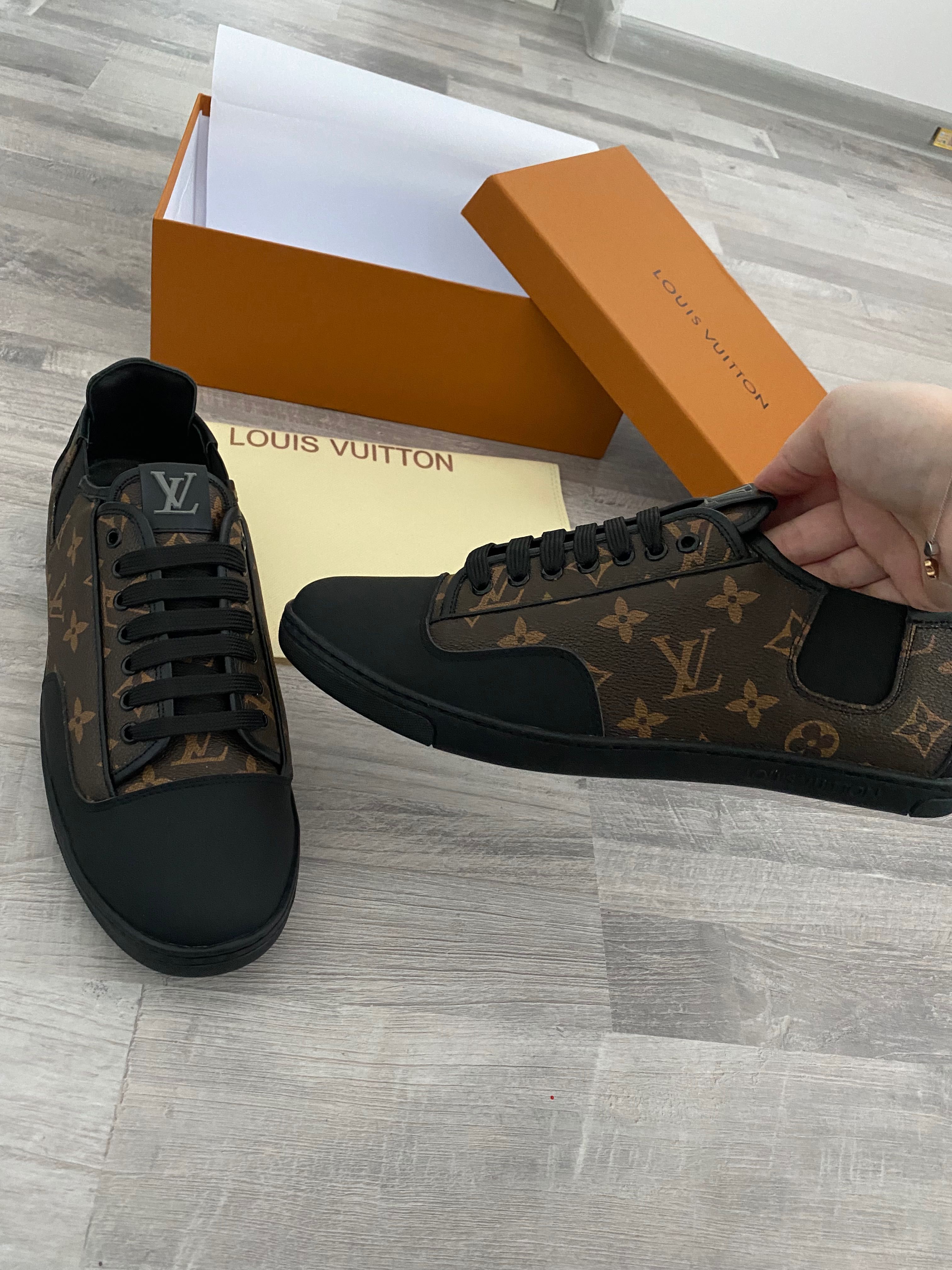 Adidasi Louis Vuitton Piele naturală 2023