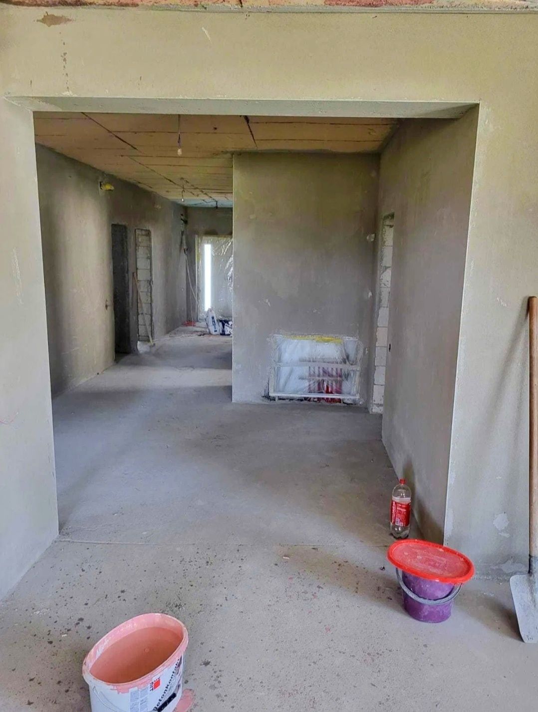 Execut lucrări în construcții Acoperis/Zidari/tencuiala
