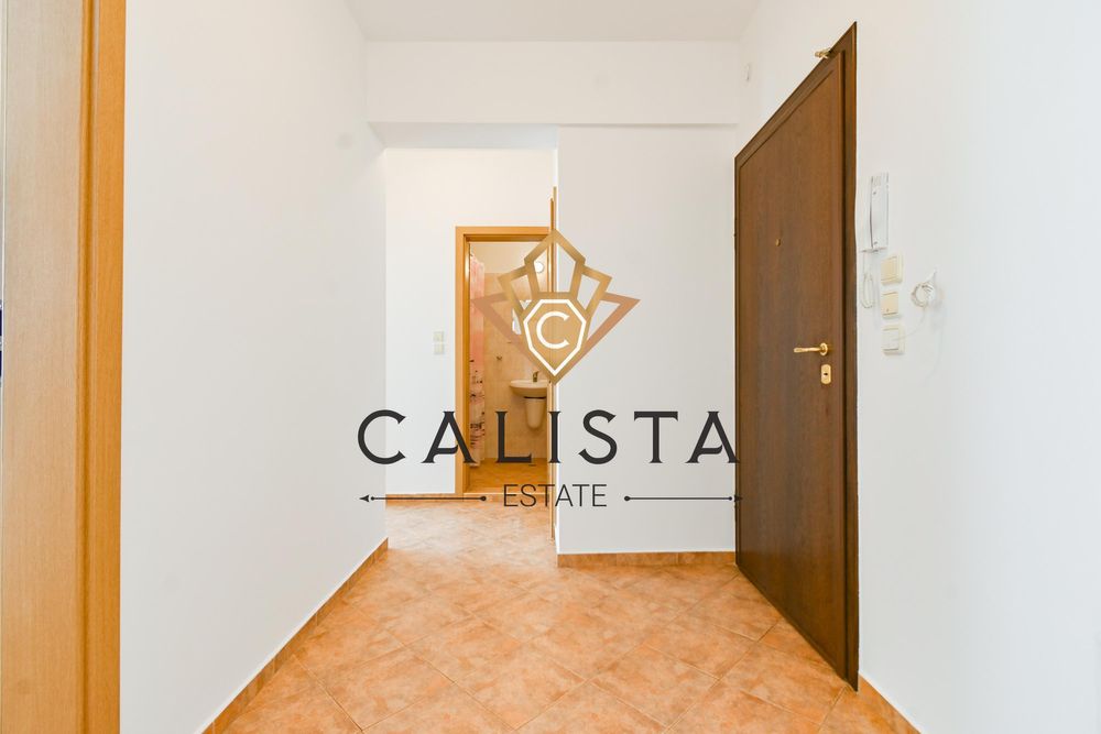 Тристаен апартамент под наем в центъра на София, 2209158