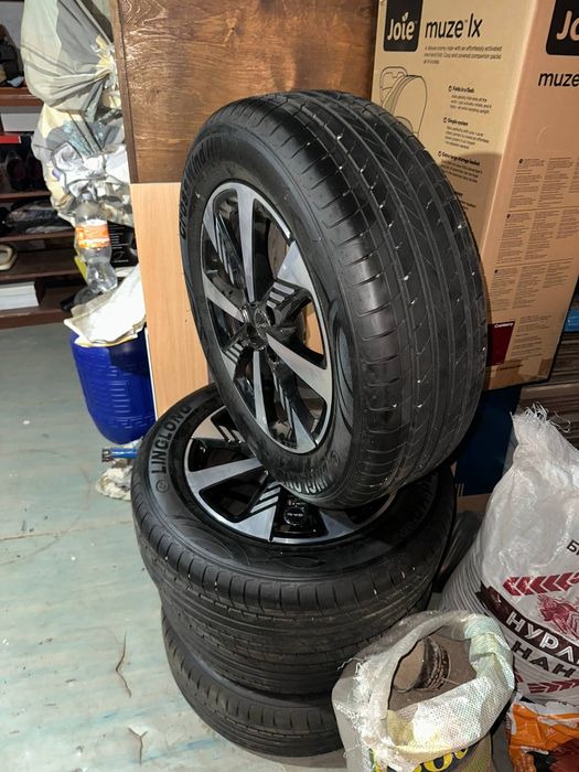 Подаётся новый балон с дисками на BYD  E2