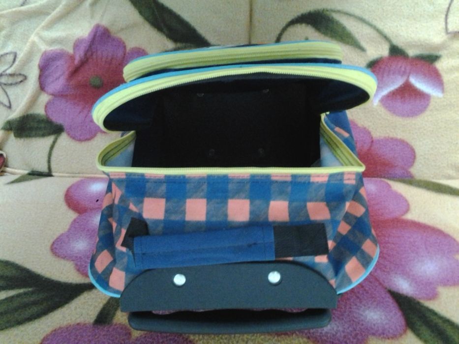 Minions 45 cm Troler Rucsac, Ghiozdan, Geanta scoala elevi 7 - 10 ani