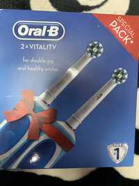 Periuța set2 bucati oral B vitality