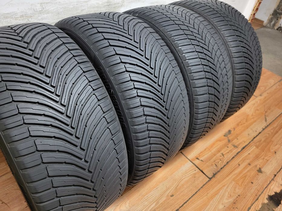 255/40/19 Bridgestone / всесезонни гуми