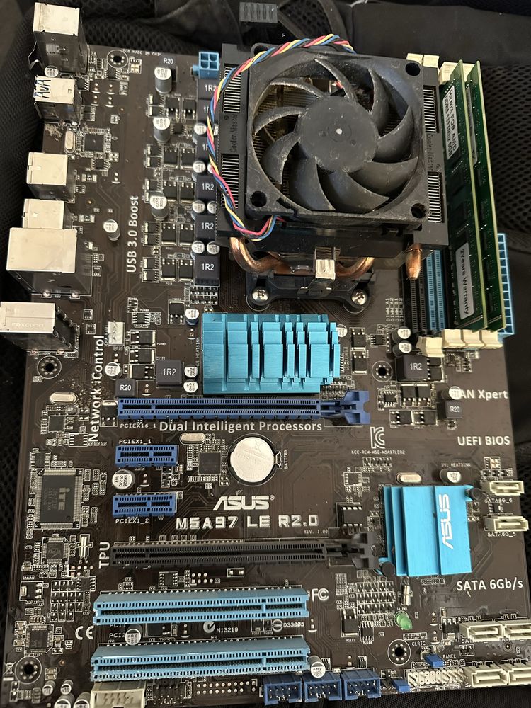 Дънна платка ASUS M5A97 и процесор AMD FX-8350 и рам16 gb