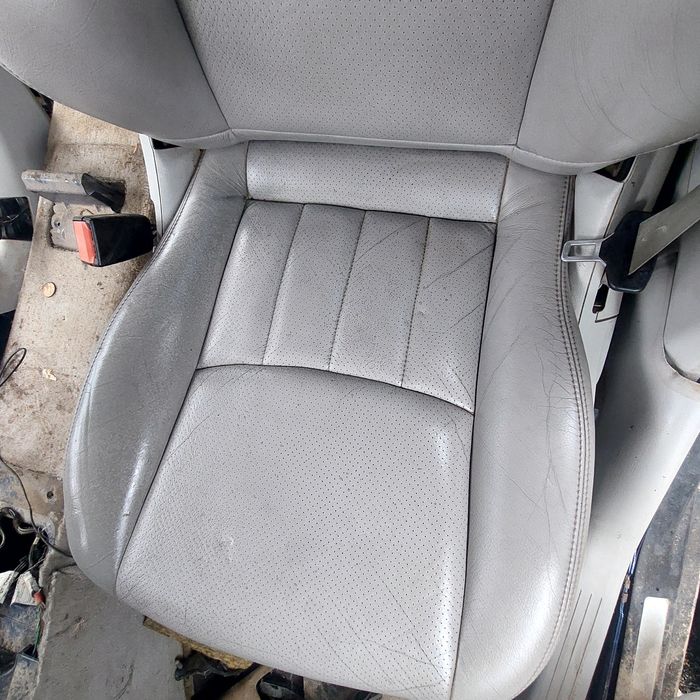 Кожени седалки за Мерцедес Ц класа седан W203