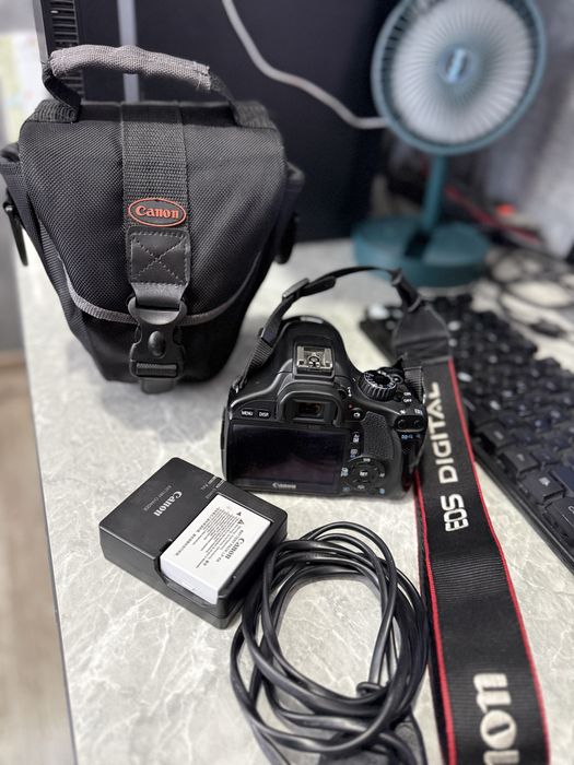 Canon eos 550d 18-55+55-250 obyektiv holati ideal