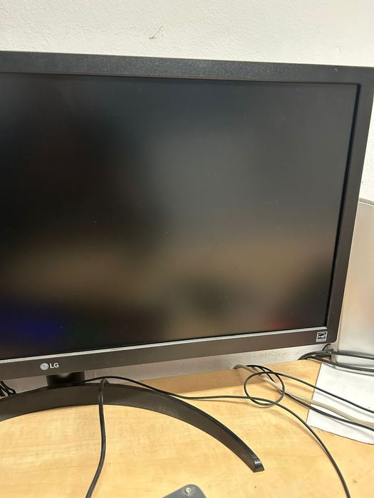 Monitor ultra-lat LG 26”