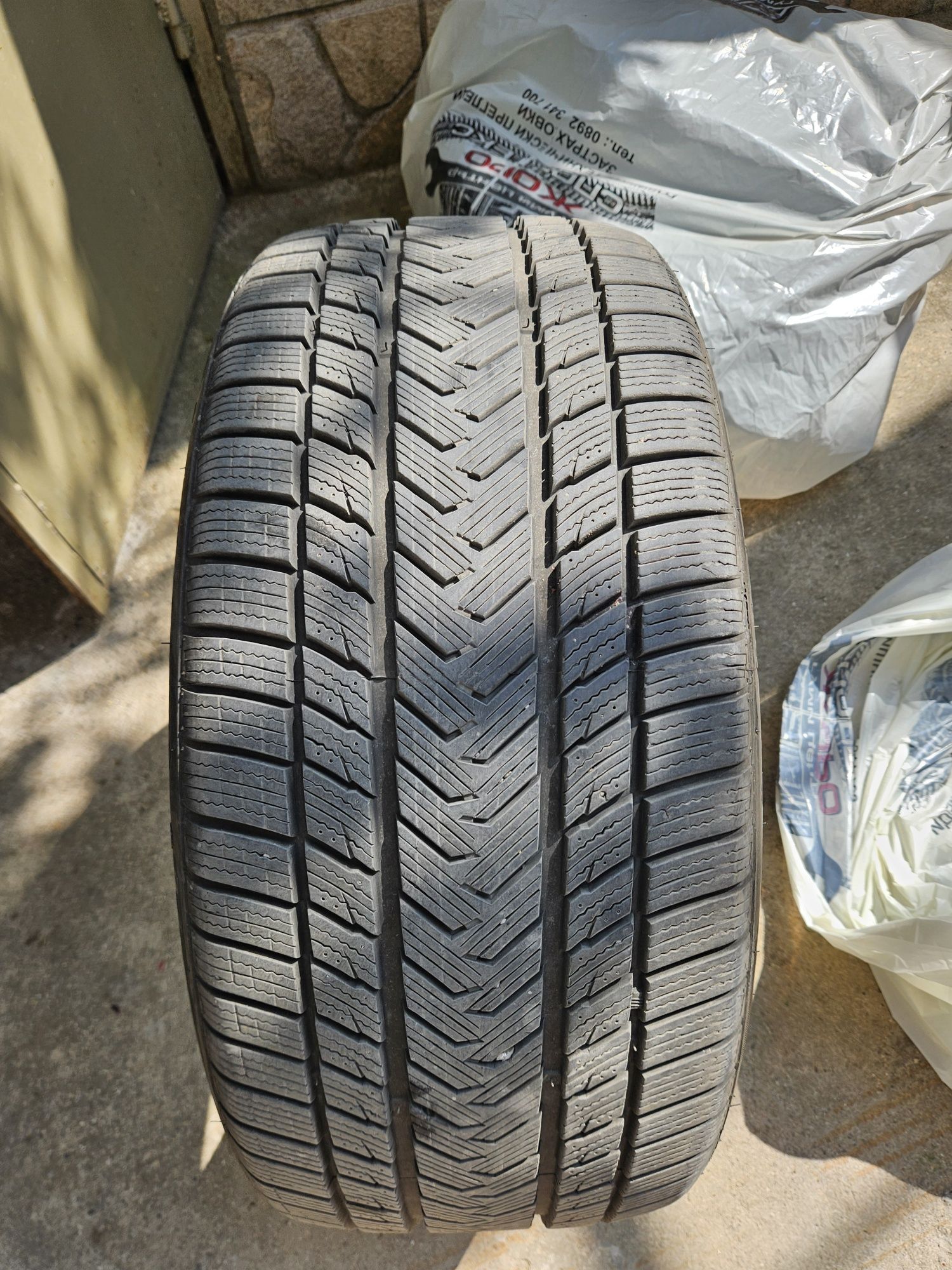 Gripmax suregrip pro winter 245/255 40 R19