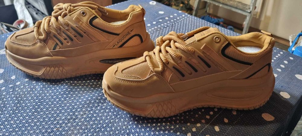 нови маратонки внос номер 42-43