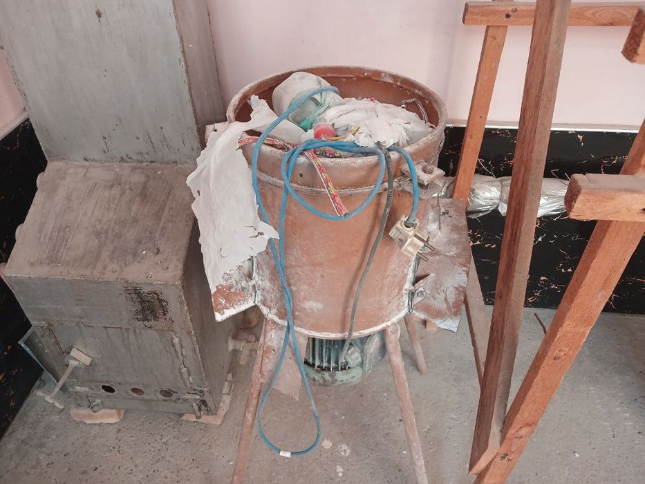 Oq qand  aparat sotiladi