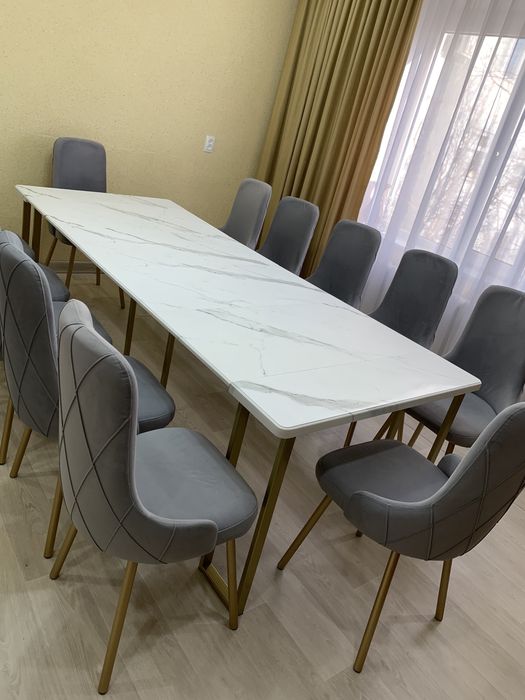 Стулья 12 штук .