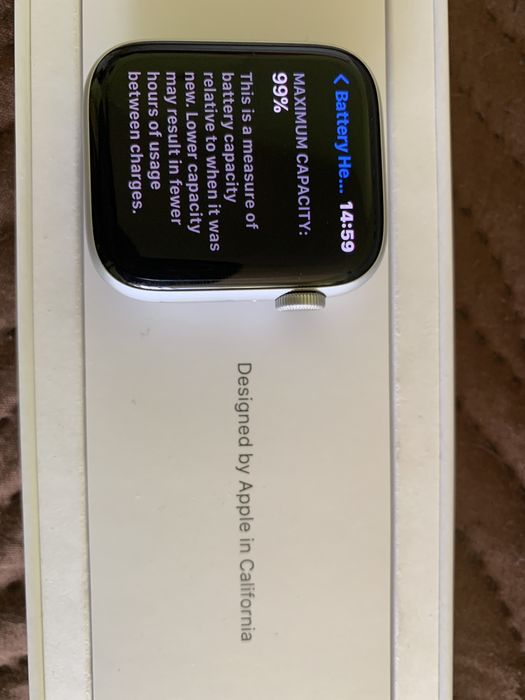 Apple Watch SE GPS + Cellular 44mm Silver Aluminium Case