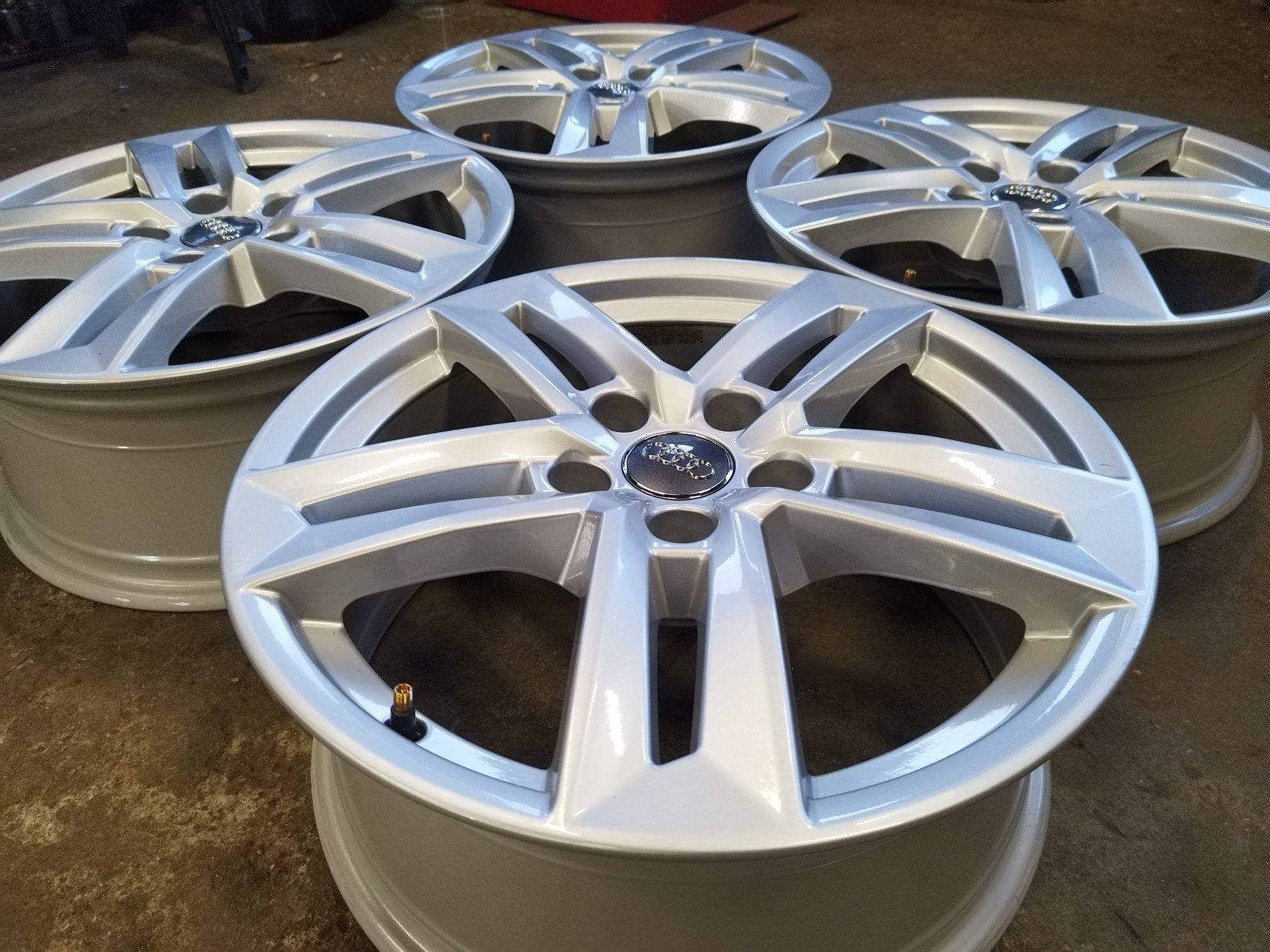 17" Audi A4 B9 Оригинални Джанти за Ауди 5x112