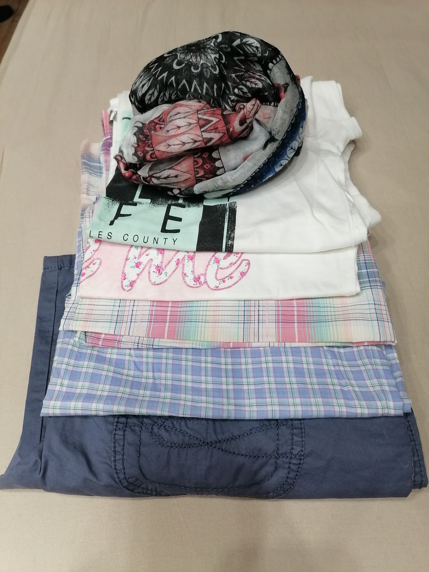 Дамски Комплект Л/ХЛ панталон + 4 блузи и шал