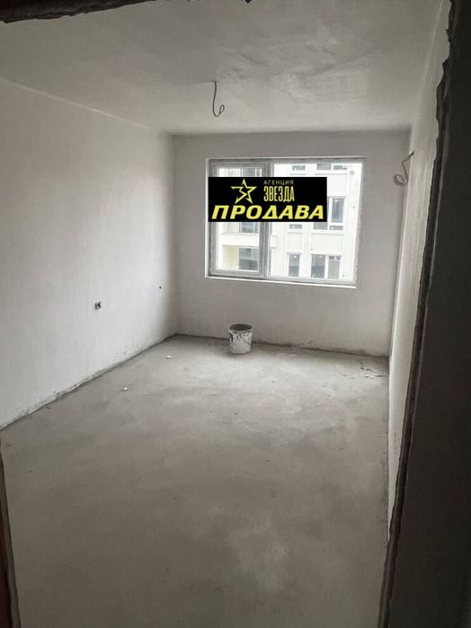 Двустаен пред акт 15 до Хаджията