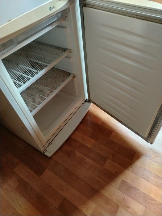 Холадилник  experesscol
